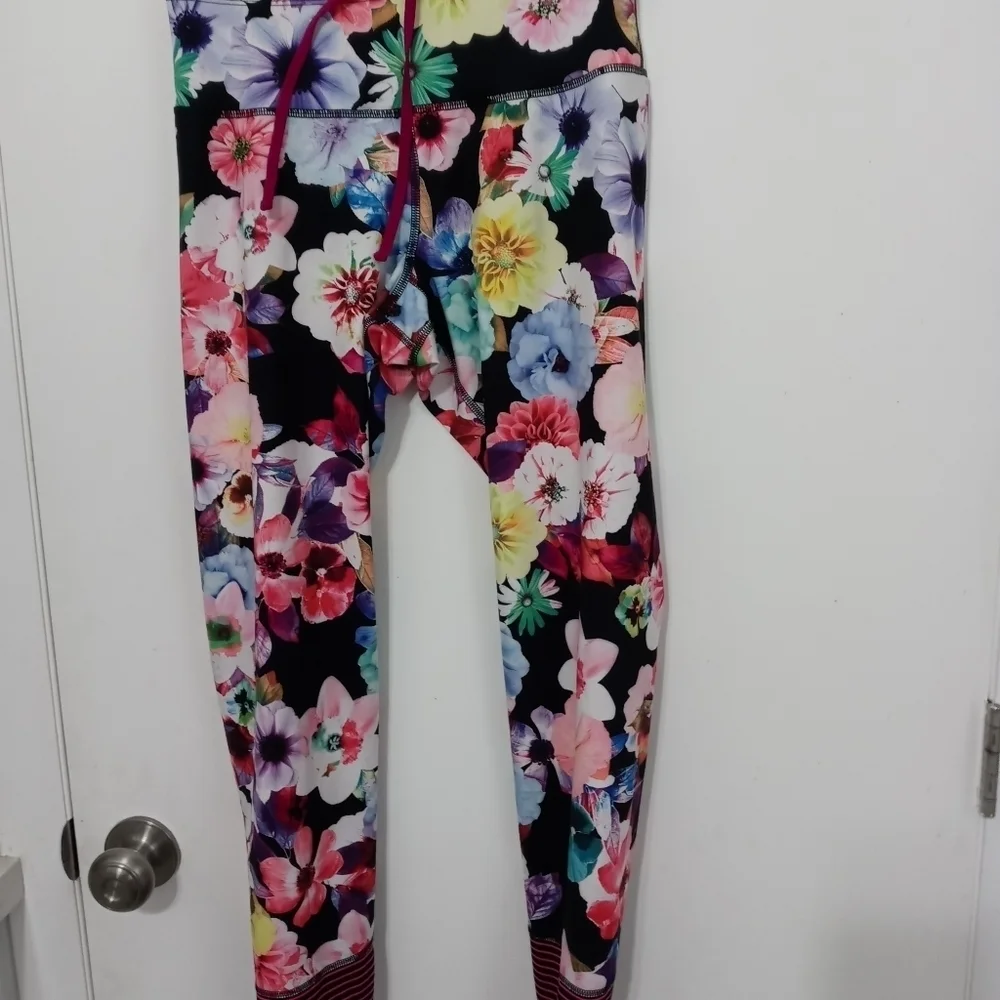 Old Navy Active Go Dry Athletic Stretch Floral Leggings